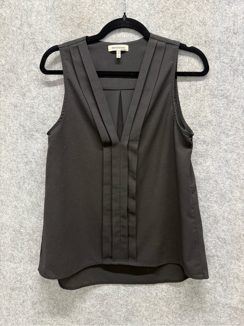 Monteau Black Pleated V-Neck Sleeveless Top - Womens M - Office Business Casual